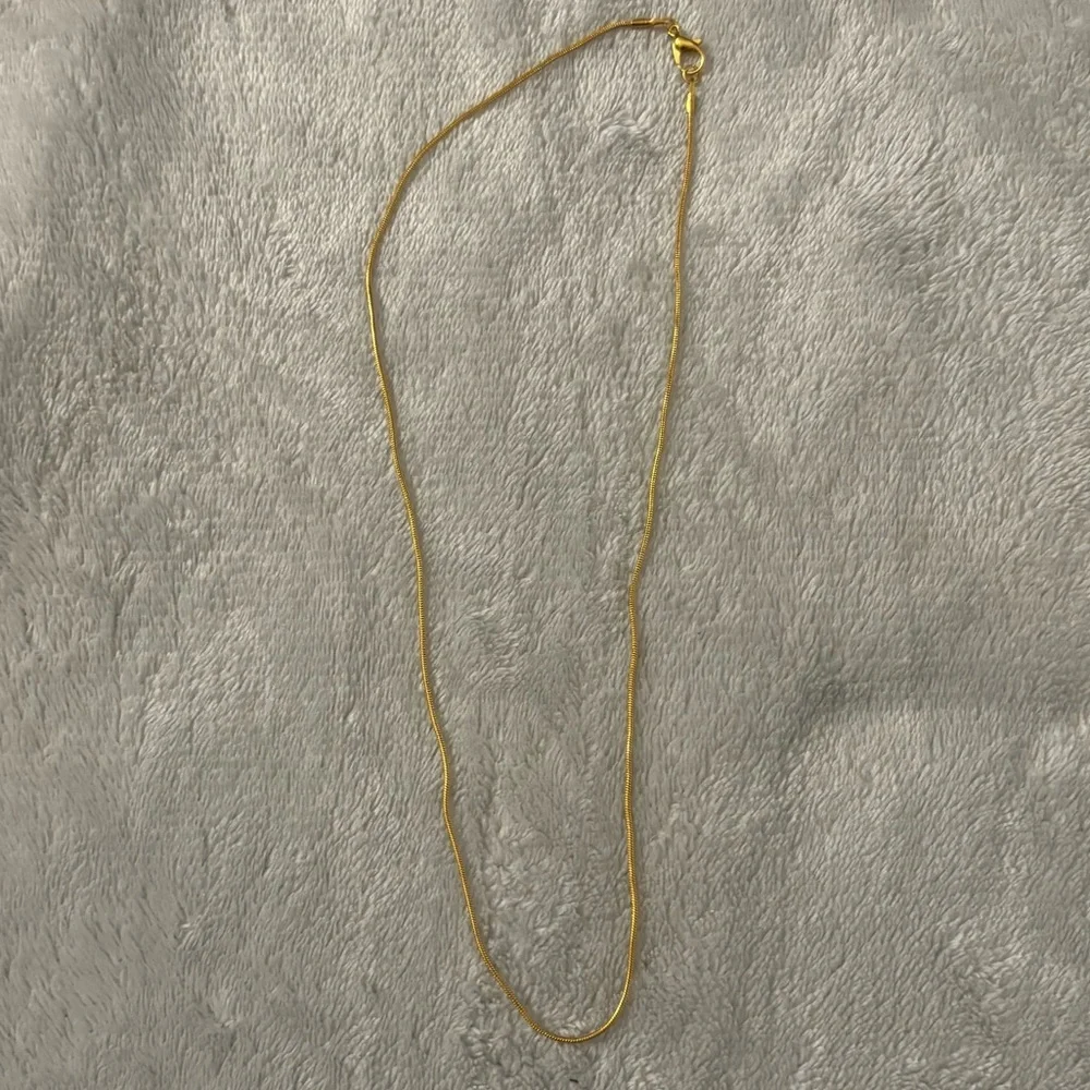 ✨ 18” Gold Plated Stainless Steel Snake Chain Necklace – Tarnish Resistant - Picture 2 of 4